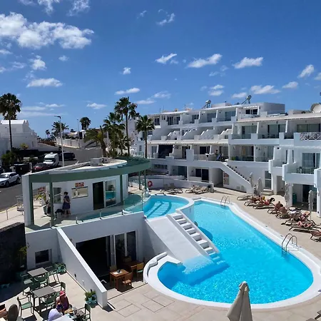 Отель Kikere 3*