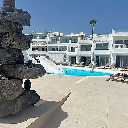 Kikere Hotel